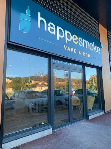 Vitrine du magasin HappeSmoke Pignans